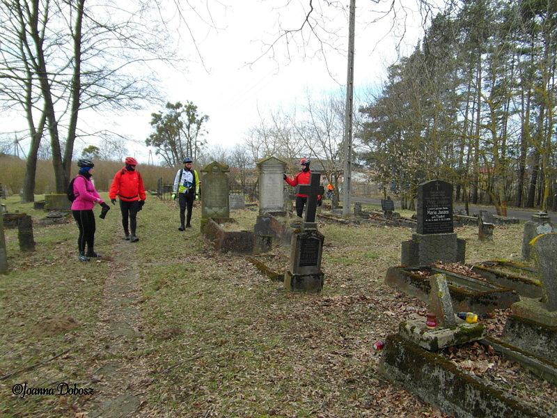 Cmentarz mennonicki w Barcicach