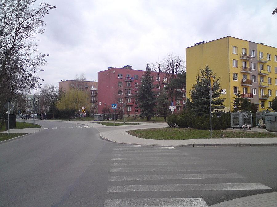 Skarbimierz-Osiedle, nie ma to jak blokowisko na wsi