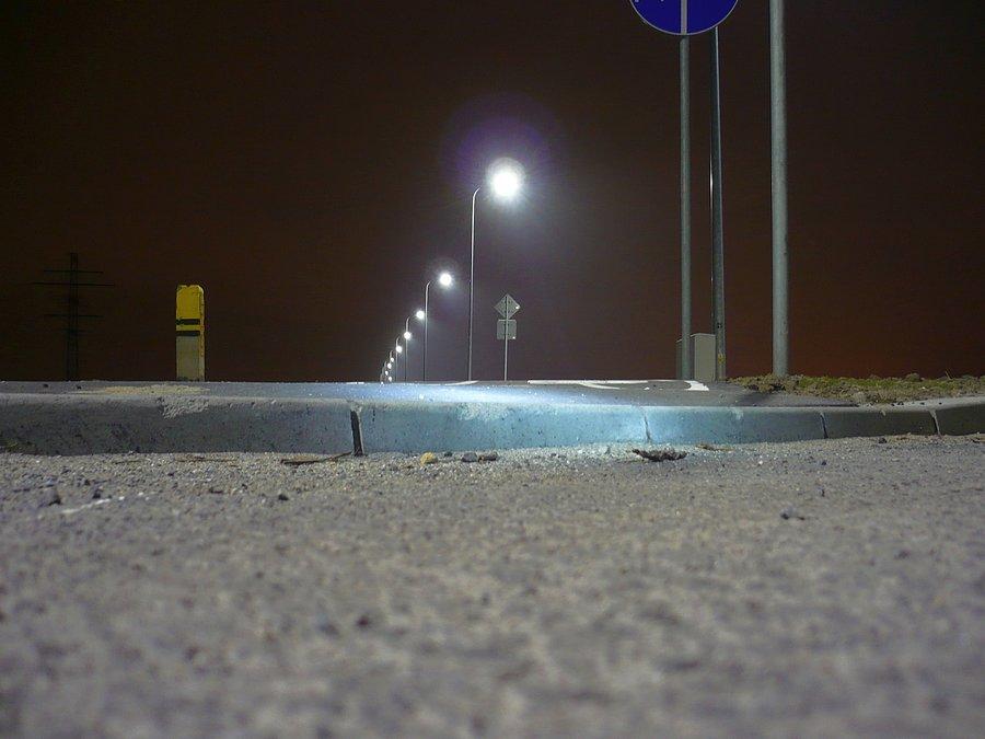 Zbyt wysoki krawężnik jak na rowerówkę :-(