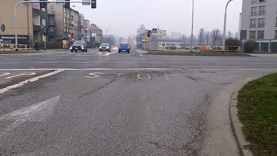 Na skrzyżowaniu przy Famurze