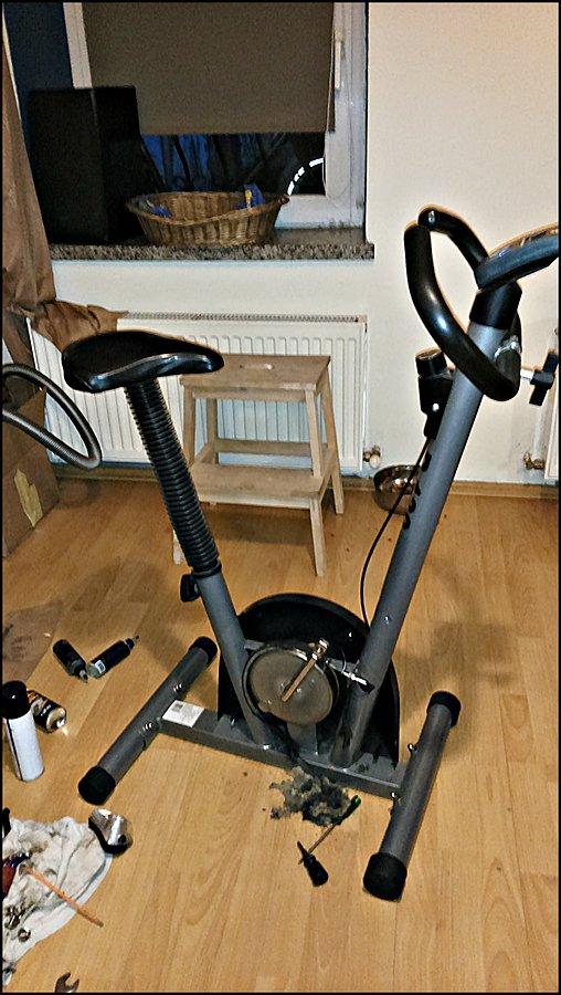 Zepsuty rower stacjonarny