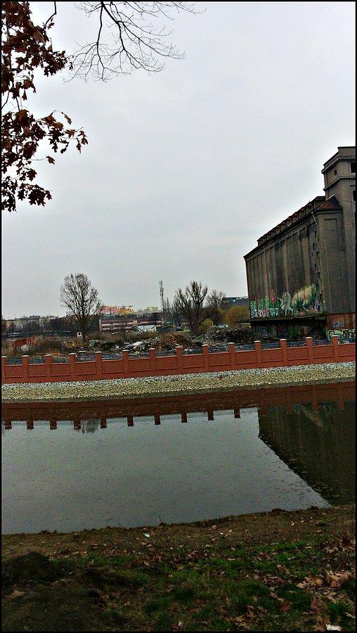 Czegoś brakuje przy elewatorze zbożowym