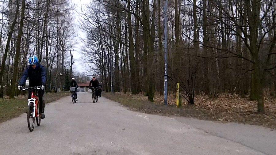 Rowerzystów Ci u nas dostatek