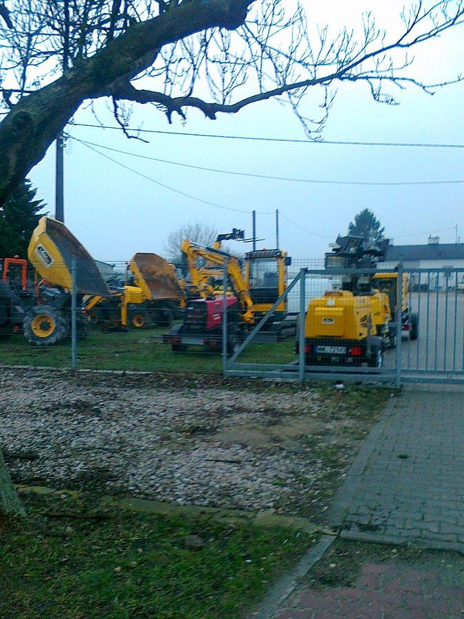 Chyba byłam budowlańcem drogowym w poprzednim wcieleniu, tak podobają mi się takie maszyny