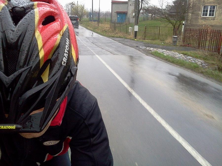 Momentami lekki deszcz