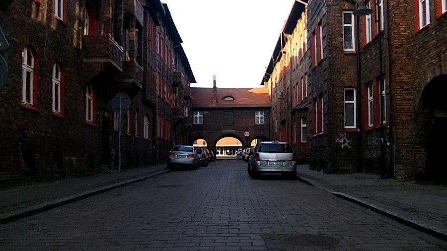 Jedna z bram wyjazdowych