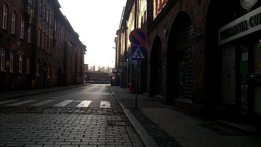 Ludzi tylko jakoś mało