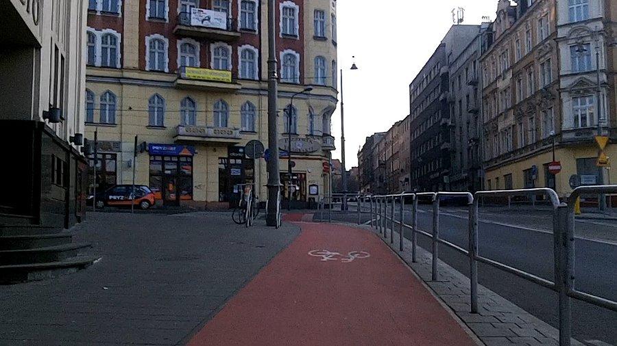 Pod kinoteatrem Rialto