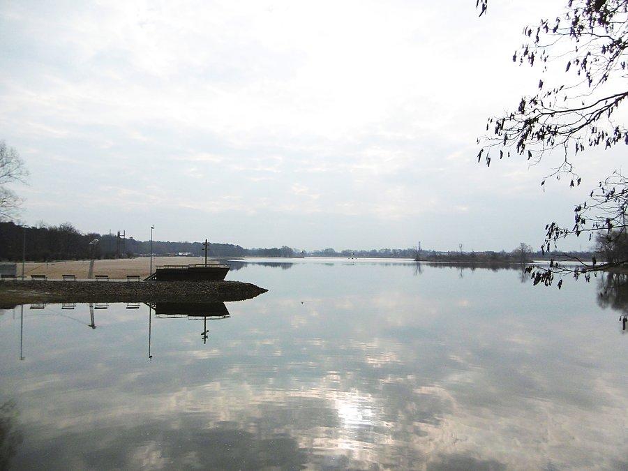 Jezioro na Piaskach w Ostrowie
