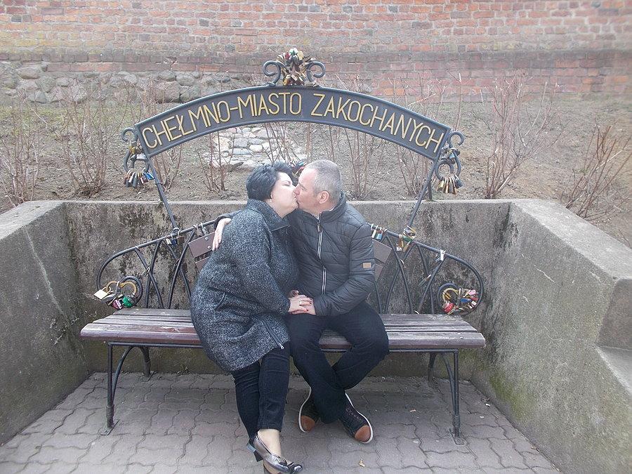 Na ławce w mieście zakochanych
