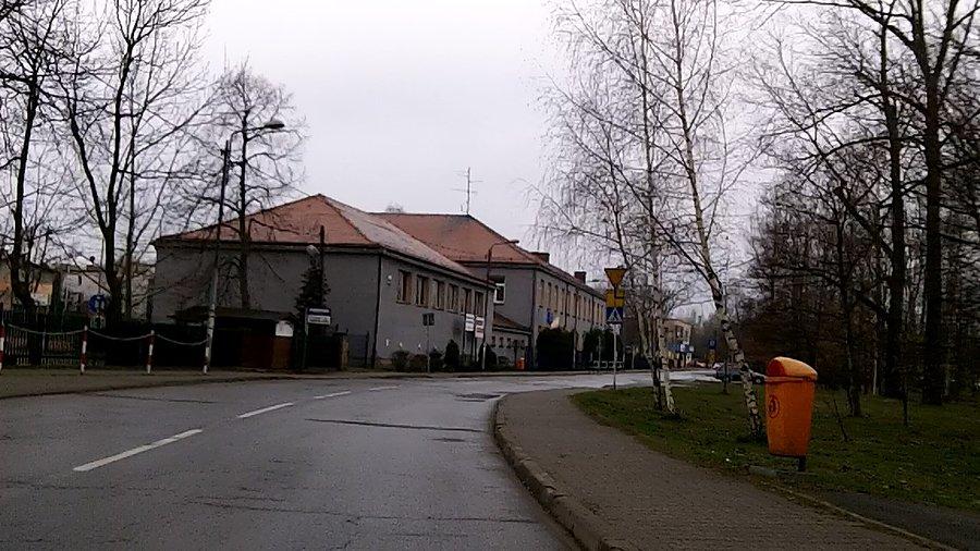 W Katowicach drogi wilgotne... czyżby padało?