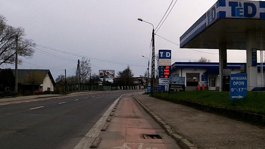 Ciekawe kiedy ktoś wpadnie do tej studzienki