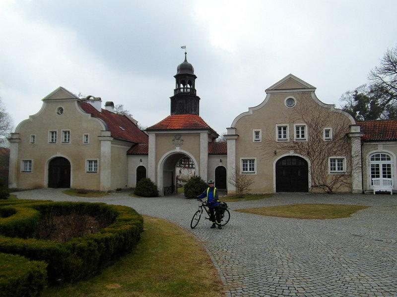 Szlak Green Velo -z Lidzbarka Warmińskiego do Bartoszyc -Pałac w Galinach