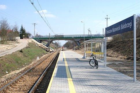 Na stacji Tomaszów Białobrzegi...tu nie jeżdżą pociągi