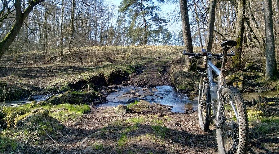 No i przeszkoda wodna