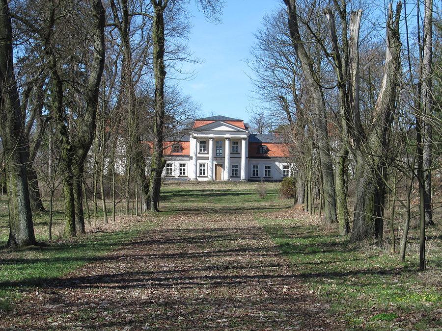 Pałac w Zatorach - niestety niedostępny