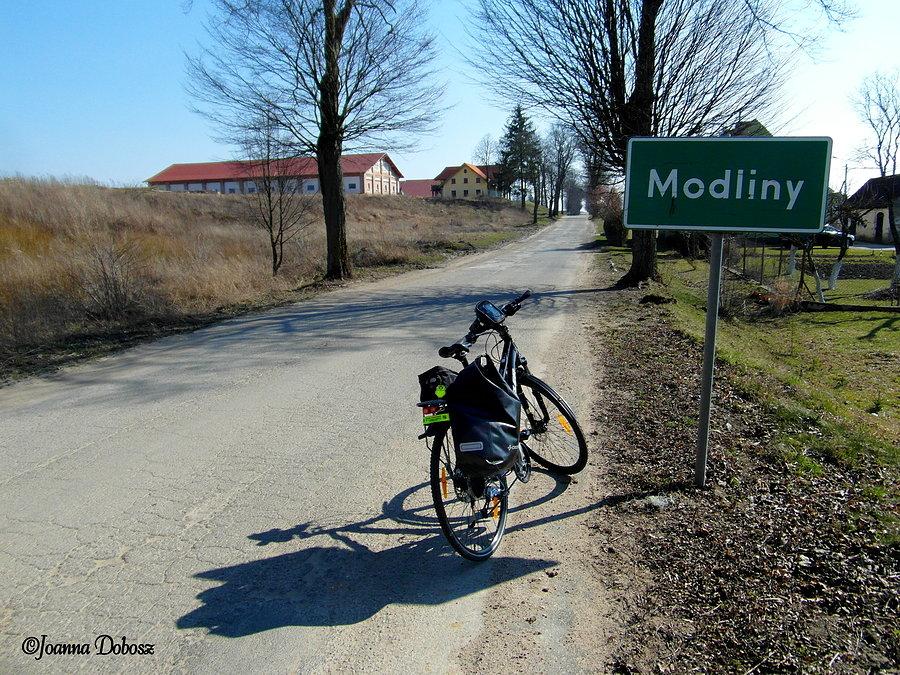 Miejscowość Modliny