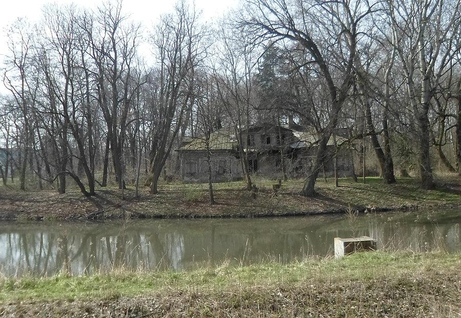 Dwór Wyczółki nad Stawem Berentsena