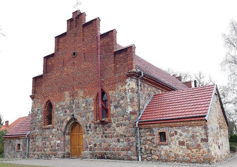 Dobra - Kościół parafialny p.w. MB Królowej Świata z 2 poł. XIII w