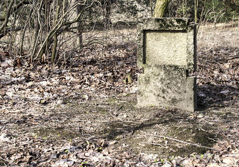 Kwatera wojenna z I wojny światowej na cmentarzu ewangelickim w Żakowicach
