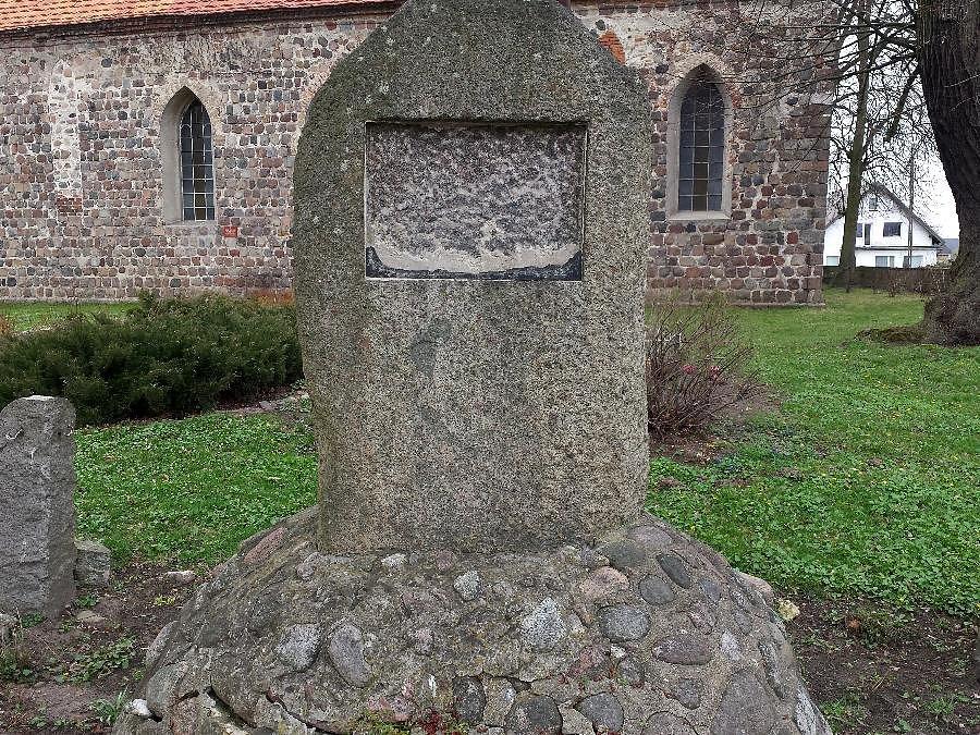 Pomnik poświęcony mieszkańcom wsi poległym w I wojnie światowej