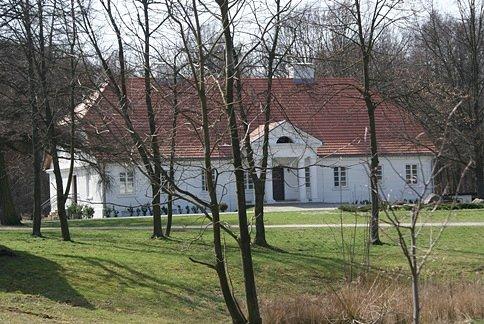 Dwór klasycystyczny pocz. XIX w. w Byszewach