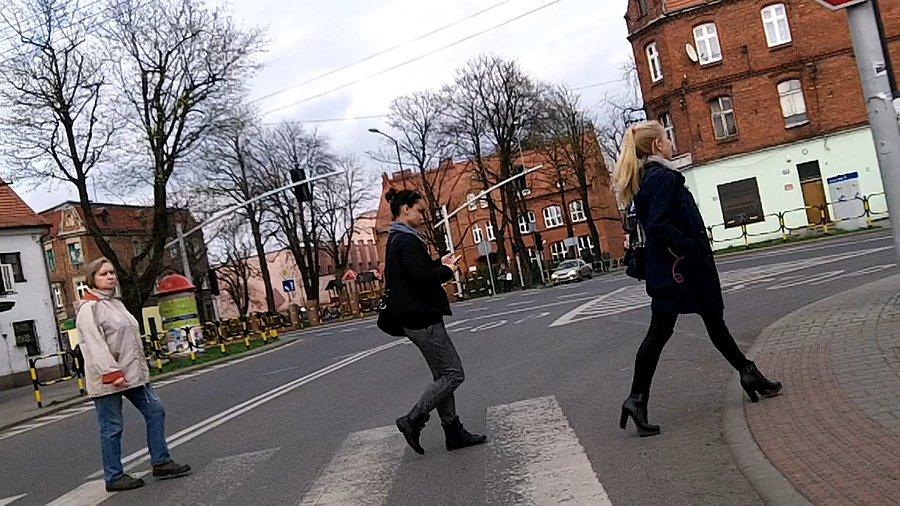 Coś się zmieniło na tym skrzyżowaniu? Czekałem i czekałem na zielone... Pętli indukcyjnej nie ma
