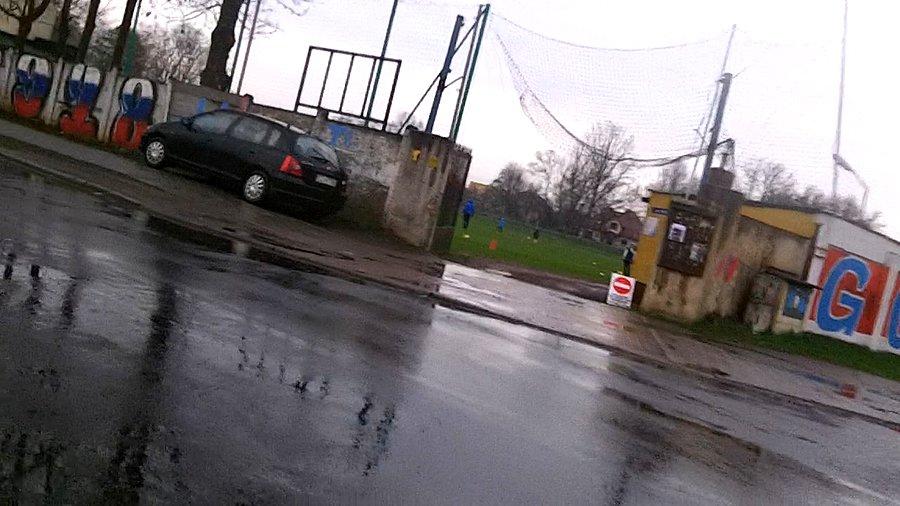 A chłopaki grają