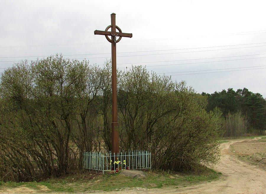 Kabaty - krzyż na rozstaju