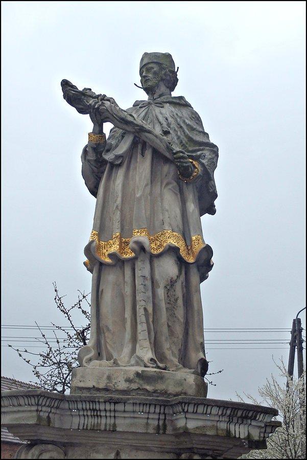 Mrozowski św. Jan Nepomucen