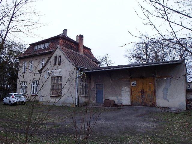 Budynek stacji kolejowej w Łubiance i