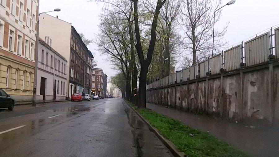 Leje coraz bardziej