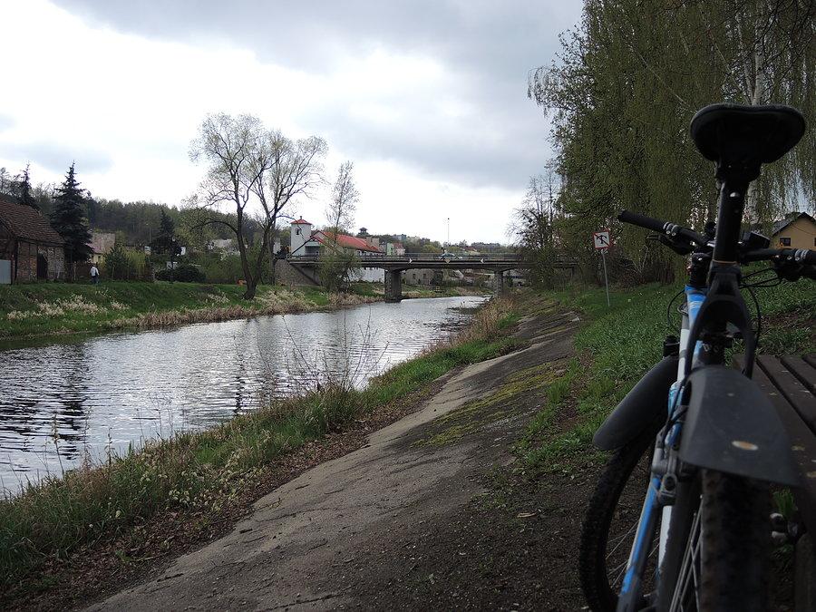 Krótka pauza nad Notecią w Ujściu