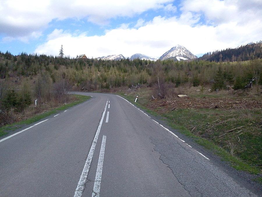 Podjazd na Strbske Pleso