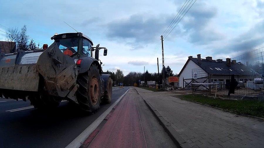 Ma trochę większe koła