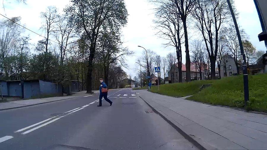 Po pasach, tuż obok ;)
