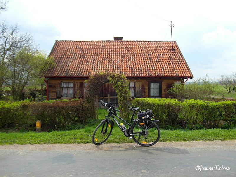 Architektura na szlaku- miejscowość Tryl