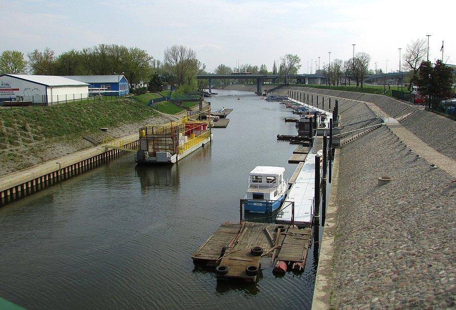 Port Czerniakowski