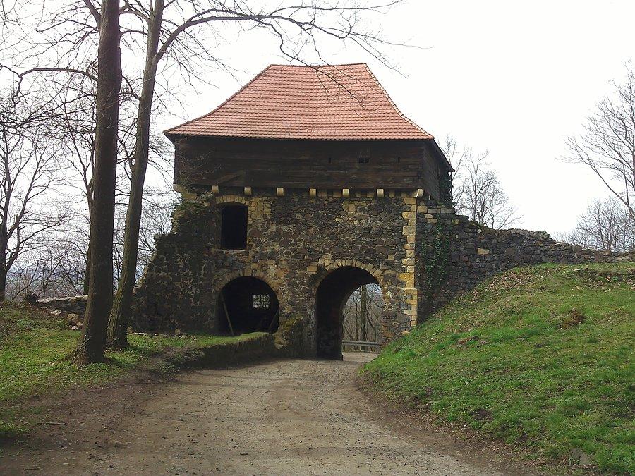 Grodziec - brama