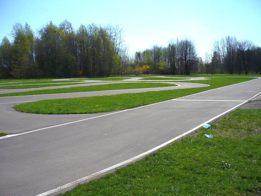 Tor wyścigowy moddeli samochodów