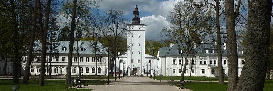 Pozostałości pałacu Radziwiłłów w Białej Podlaskiej - brama i oficyny