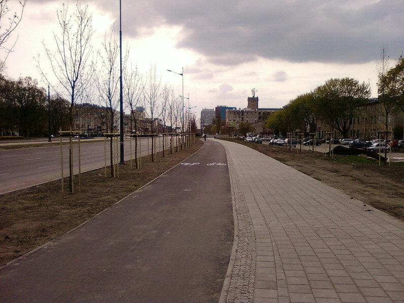 DDR wzdłuż Piłsudskiego