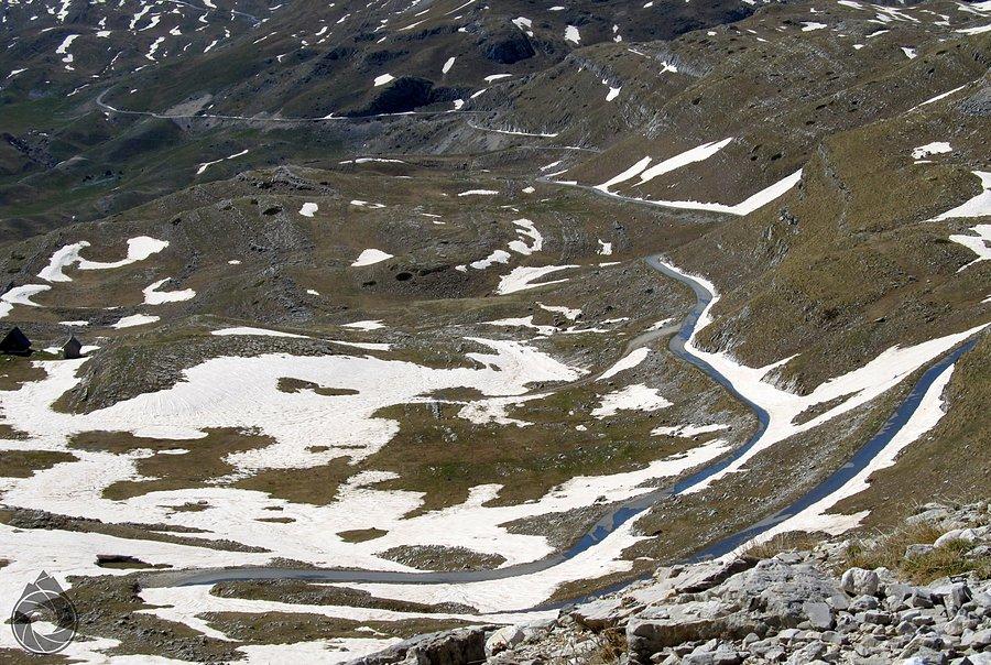 Dalsza droga widziana z przełęczy 1907m
