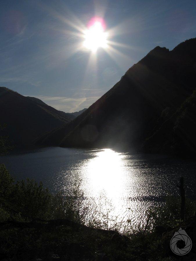 Pivsko jezero wieczorkiem