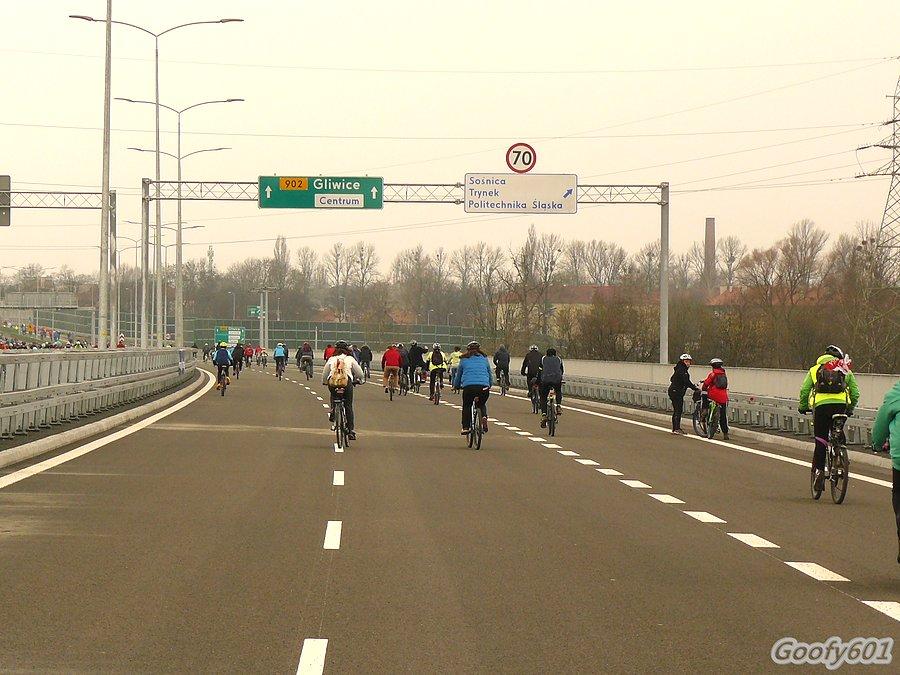No i tak się powinno budować ścieżki rowerowe ;)