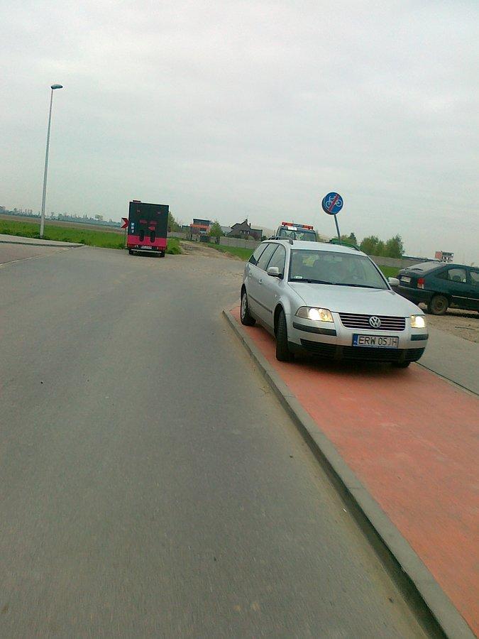 Pan chciał odjechać, jak sięgałam po telefon, ale nie zdążył