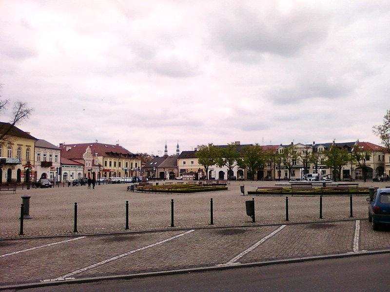 Łowicz - trójkątny rynek