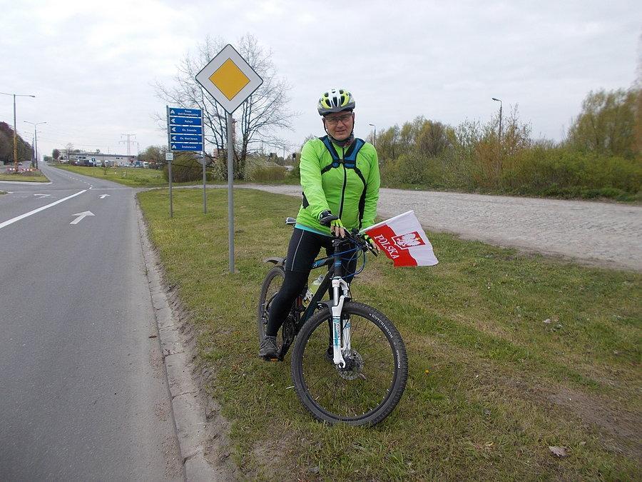 Marian z flagą