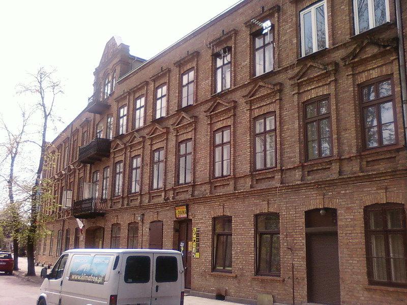 Żyrardów - ceglana kamienica