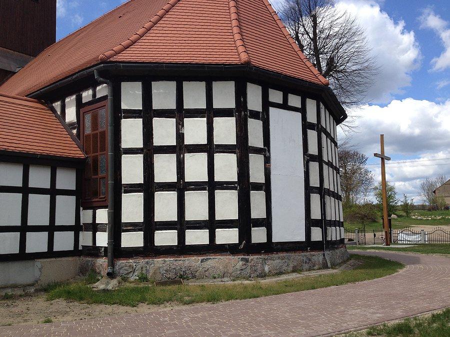 Dzierżązno Wielkie - kościół p.w. Matki Boskiej Różańcowej wybudowany około 1595 r
